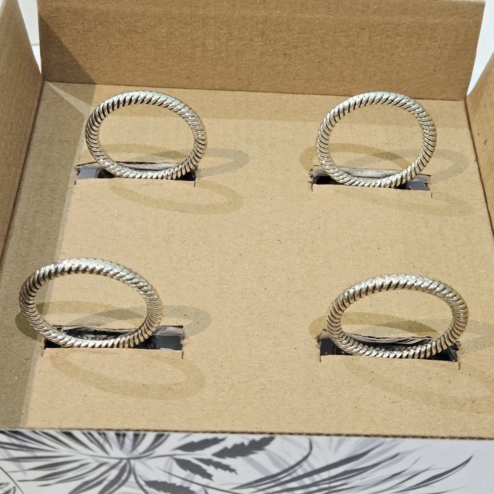 4 The ROUX Collection Elegant Oyster Rings Set Of Four Napkin Holders Lot